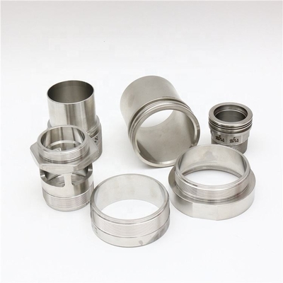 Selang stainless steel yang dipasang pada puting