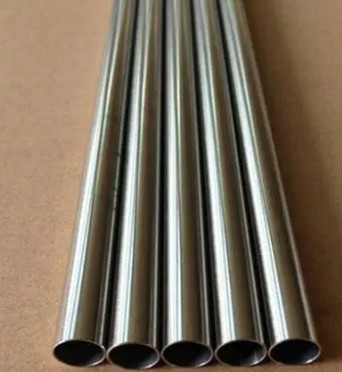 Pipa Seamless Stainless Steel AISI / SATM316 L ASME B36.19M NPS1/2, Sch5 s