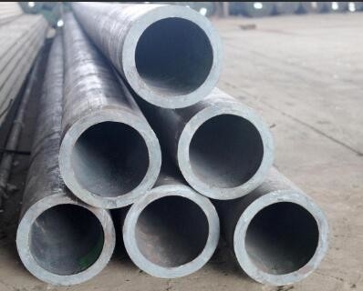 Sambungan las pipa baja tanpa jahitan yang bergaris untuk panjang kustom Standar ASTM/DIN/GB/JIS