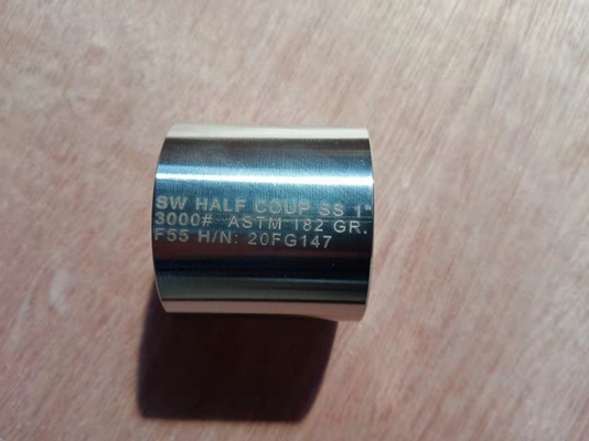 ASME B16.11 Socket Welding Coupling NPS 1/8"-4" SCH80/3000-XXS/9000 Baja Alloy Perawatan Permukaan yang Dapat Dikustomisasi