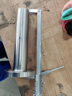 Flang baja paduan nikel ASME / ANSI B16.47 L304 RF LWN Flange