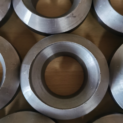 Butt Welded ASTM A234 WP11 Fitting Pipa Baja Paduan 1/2 '' Weldolet Untuk Sambungan Pipa