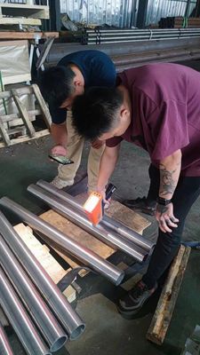 Pipa Paduan Titanium Presisi Standar DIN 17850 Diameter Kustom untuk Peralatan Medis