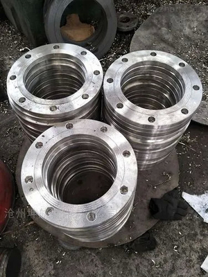 Flang baja paduan penyegelan yang sangat baik A182 F304/304L F316/316L B16.5 Flang baja tempa untuk berbagai lingkungan industri