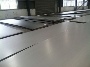 Plat baja hitam yang dipoles 2B Permukaan yang digulung dingin untuk lembaran logam baja karbon