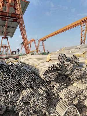ASTM/DIN/GB/JIS Standar Polished Seamless Steel Pipe Dalam Panjang Variabel