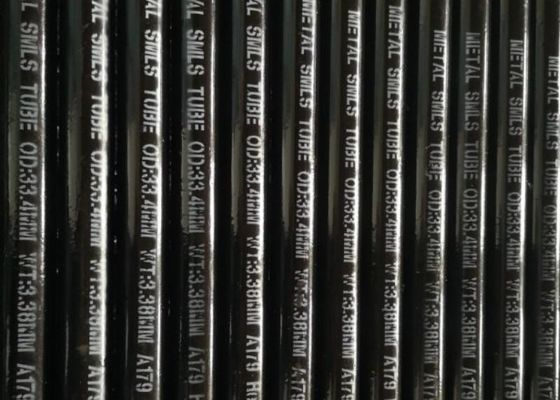 Disesuaikan Low Temperature Steel Seamless Pipe Black Painting Anti karat Varnish Minyak Galvanized