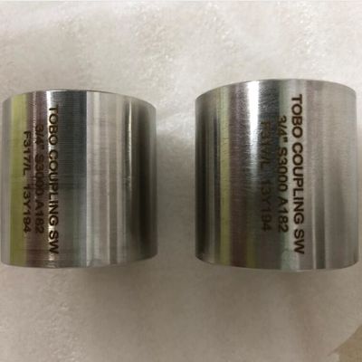 ASME B16.9 Threaded Coupling Bahan yang dapat disesuaikan Ukuran benang NPT Disesuaikan NPS1/2 "-60" Pengiriman cepat MOQ rendah