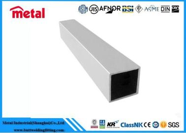 Sangat Serbaguna, Mudah Dibuat Pipa Paduan Aluminium 6063-T5 ASTM B241 Tabung Persegi 50x50mm x 2mm WT 5.8m